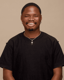 Tomiwa Adeoye's profile