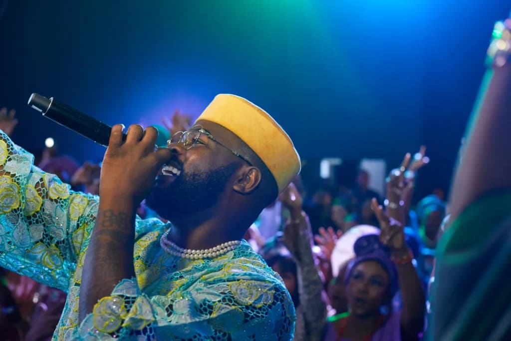 Falz performing with guests at the Community Hangout